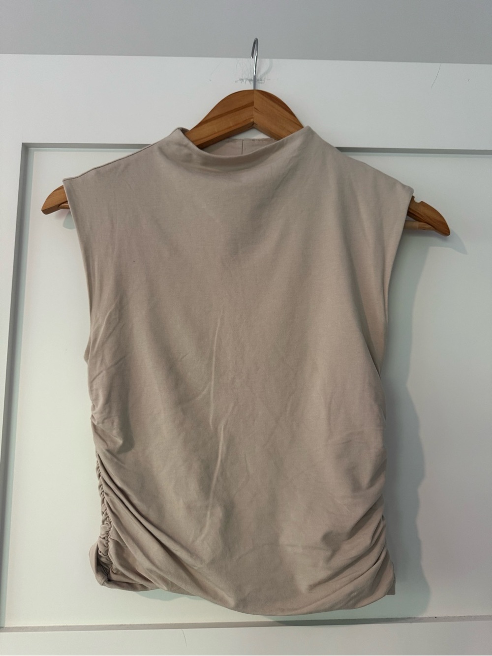 Abercrombie & Fitch Sleeveless Ruched Tank in Taupe